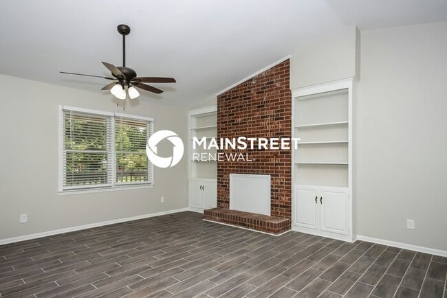 Building Photo - 663 Sunridge Dr