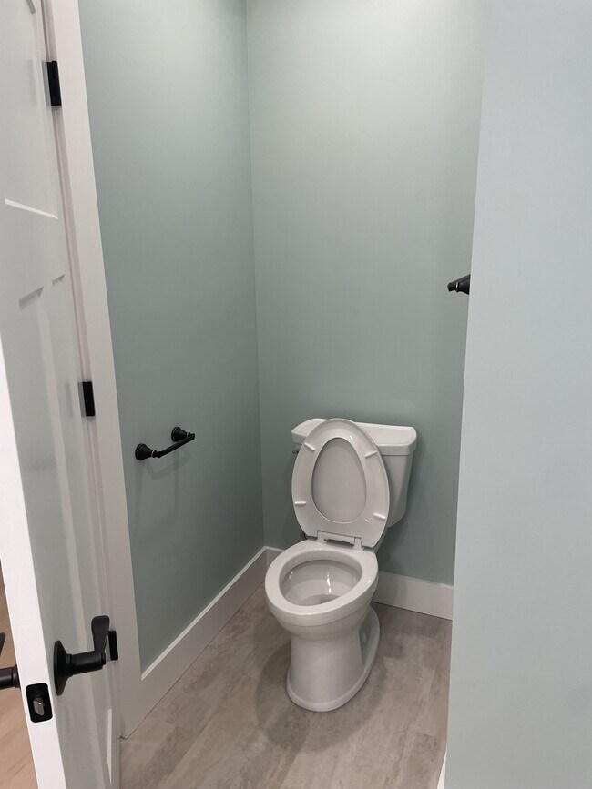 Building Photo - 3709 N Meridian Rd