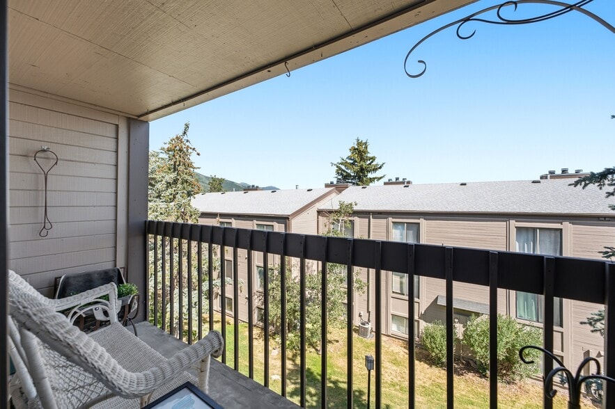 Building Photo - 1650 Upper Ironhorse Loop