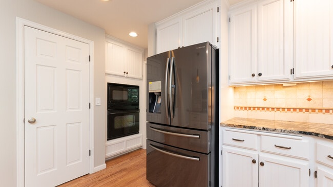 Building Photo - 23516 NE 22nd St