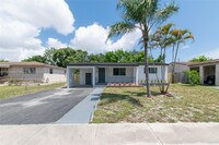Building Photo - 2813 SW 10th St
