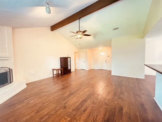 Primary Photo - 2802 Old Fort Rd