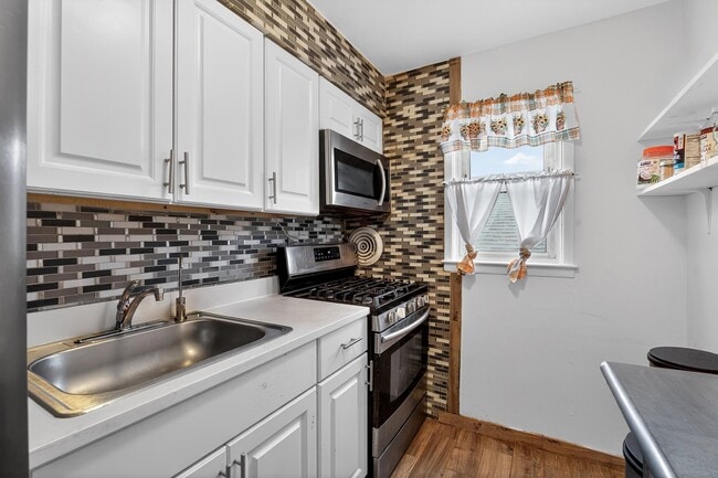 Building Photo - 16 Crossgate Rd