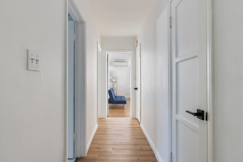 Building Photo - 1429 Ellsmere Ave