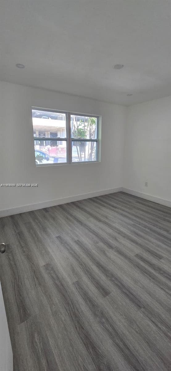 Building Photo - 1812 Scott St