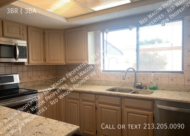 Building Photo - 5838 Royal Bend