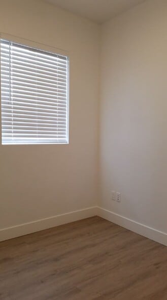 2nd Bedroom - 802 W Fayette Ave