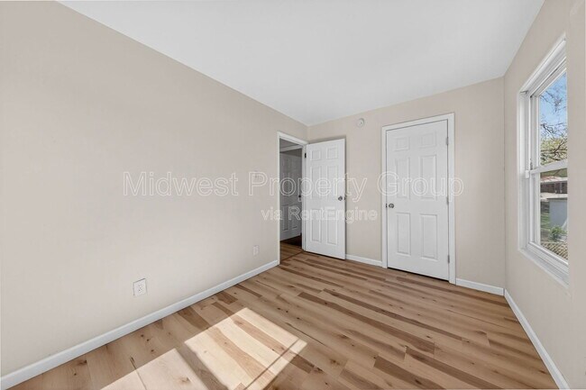 Building Photo - 12405 Pizarro Dr