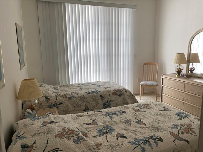 Building Photo - 7739 Whitebridge Glen