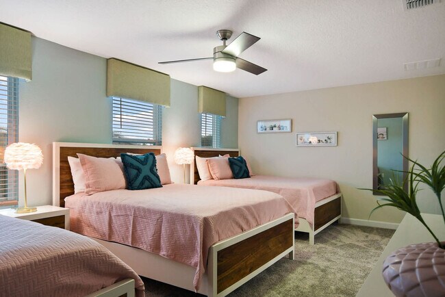 Building Photo - 2873 Bookmark Dr