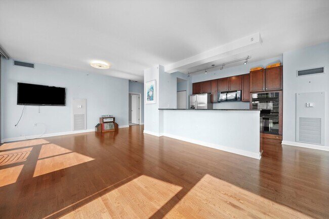 Building Photo - 1235 S Prairie Ave