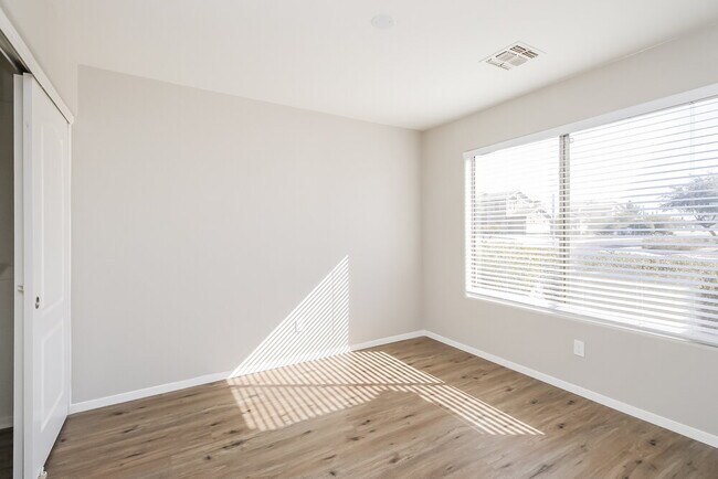 Building Photo - 3986 E Simpson Rd