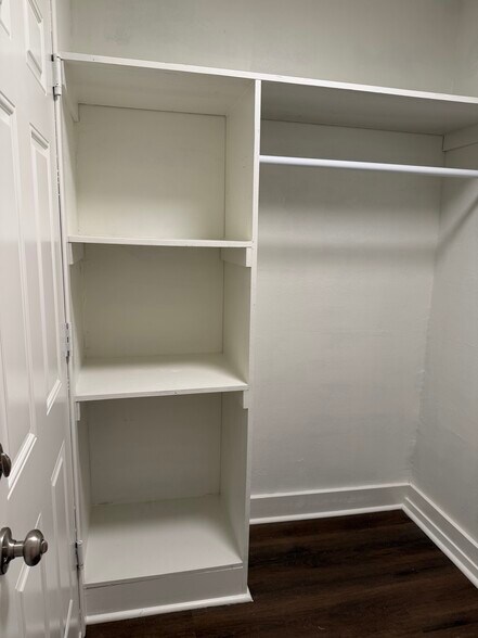 Laundry extra storage - 7121 Richfield Dr