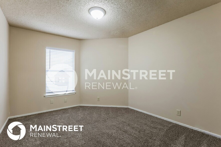 Building Photo - 8610 Shallow Ridge Dr
