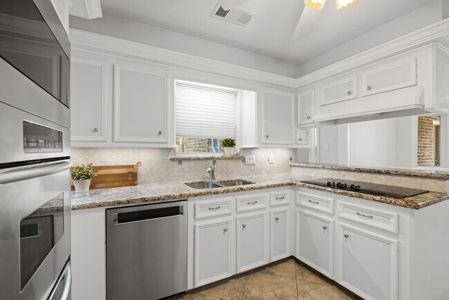 Building Photo - 9203 Godstone Ln