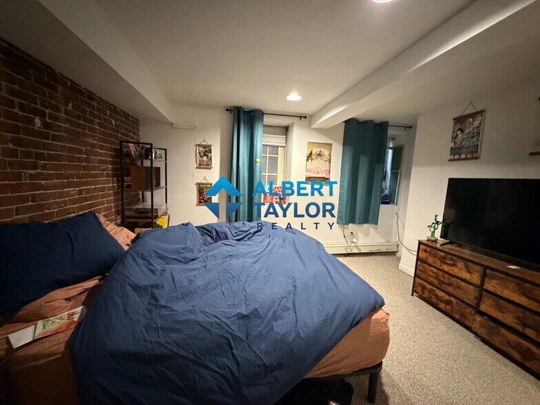 Building Photo - 486 Massachusetts Ave