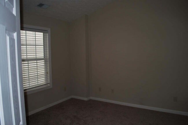 Building Photo - 2293 Market Garden Ln