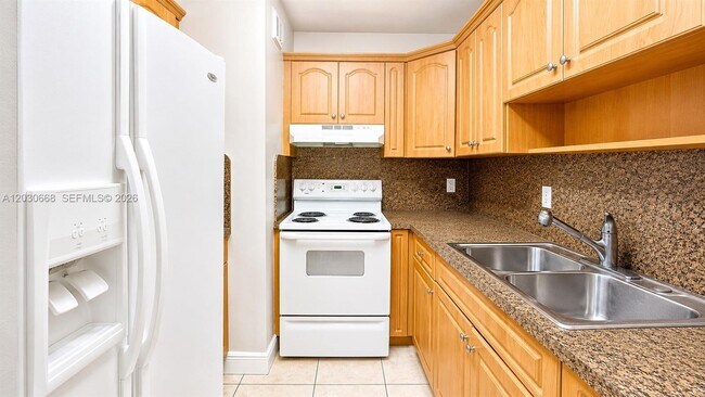 Building Photo - 9100 SW 137th Ter