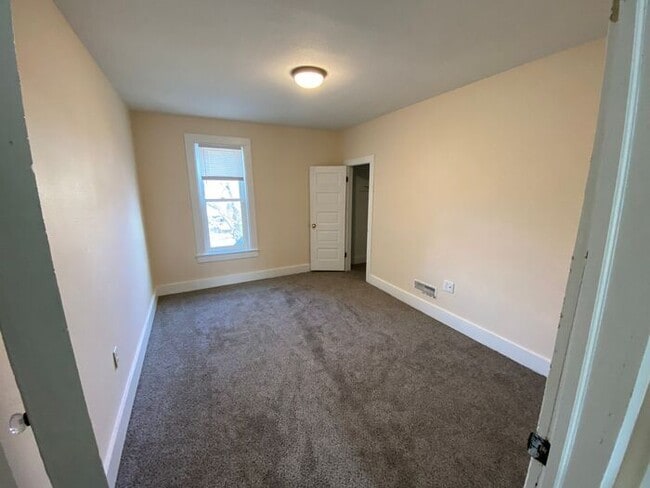 Building Photo - Beautiful Home In Berrien Springs