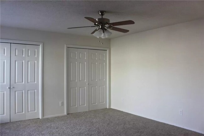 Building Photo - House For Lease in Garland