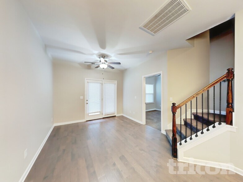 Building Photo - 405 Riverwood Ct