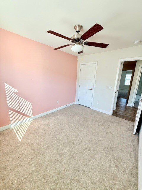 Building Photo - 208 Clearwood Dr