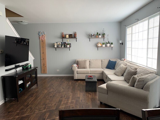 Living Room - 649 Arbor Cir
