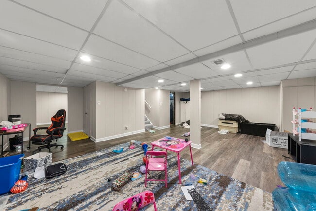 Building Photo - 1620 Lucylle Ave