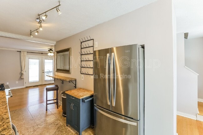 Building Photo - 1026 N New Jersey St