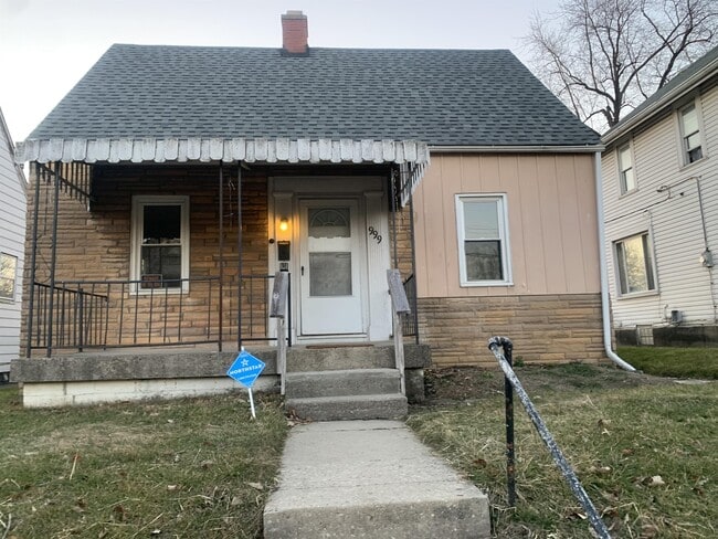 Building Photo - 999 Fairwood Ave