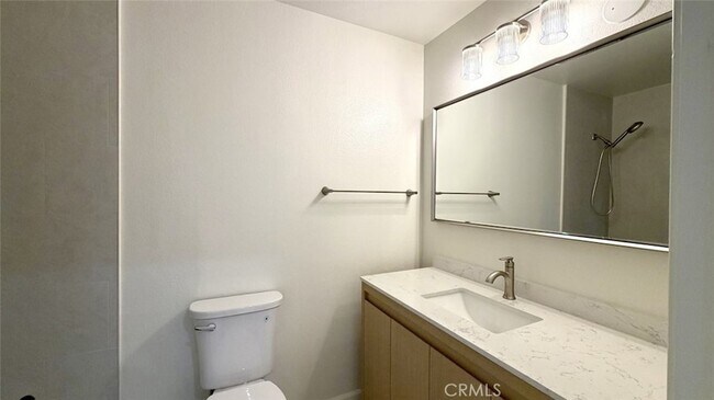 Building Photo - 310 E Providencia Ave