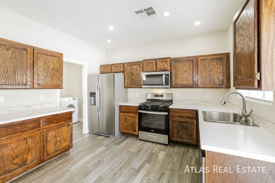 Building Photo - 7852 Scammons Bay Ct