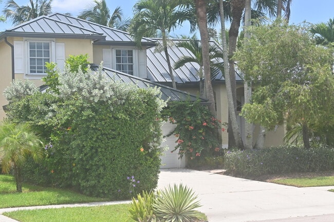 Building Photo - 12828 Meadowbreeze Dr