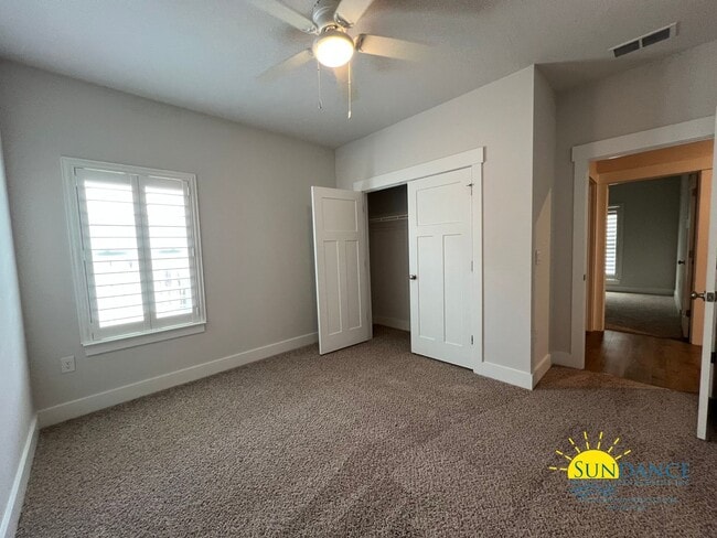 Building Photo - 4-Bedroom SOLAR ENERGY Home in Shoal River Landing!