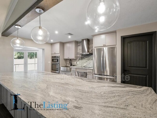 Building Photo - 8268 Burgos Ct