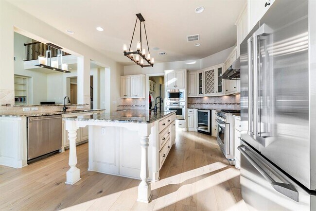 Building Photo - 1701 Morning Moon Cir