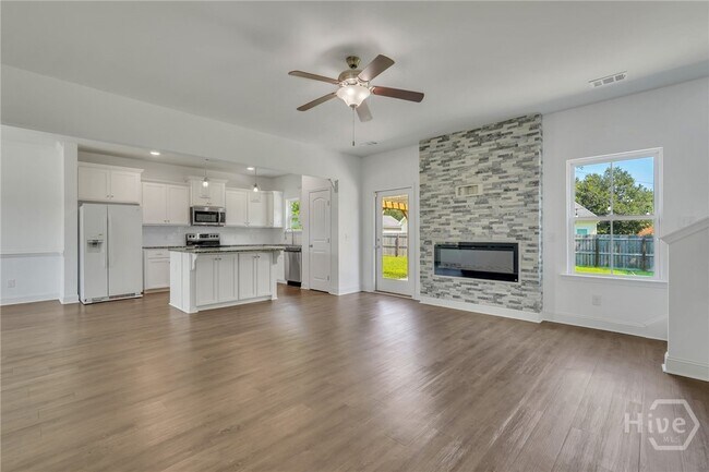 Building Photo - 184 Sawgrass Dr