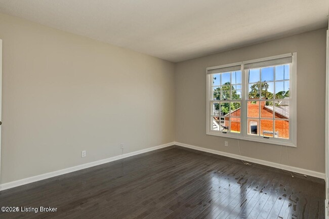 Building Photo - 10402 Timberwood Cir