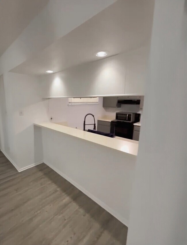 Building Photo - 3982 Crayrich Cir