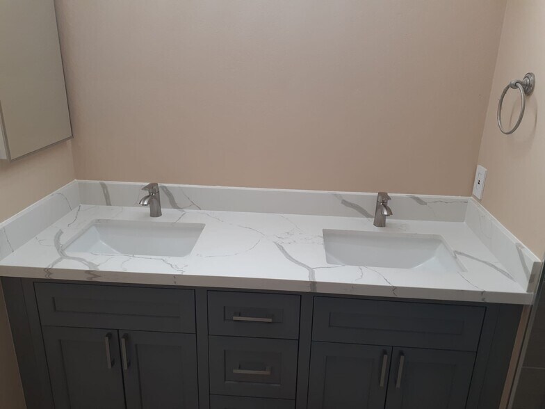Bathroom #2 - 1941 Oro Dr