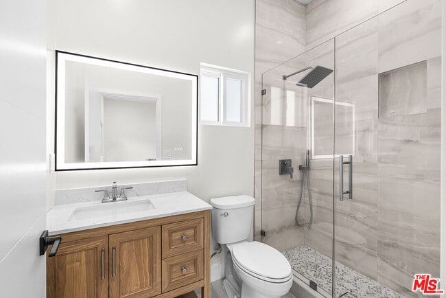 Building Photo - 5129 Don Pio Dr