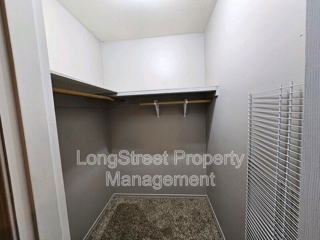 Building Photo - 1814 NE 19th St