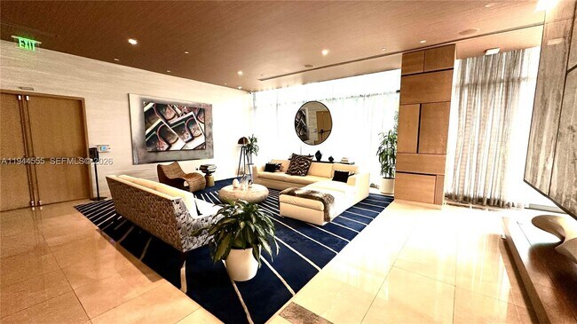 Building Photo - 55 SW 9th St