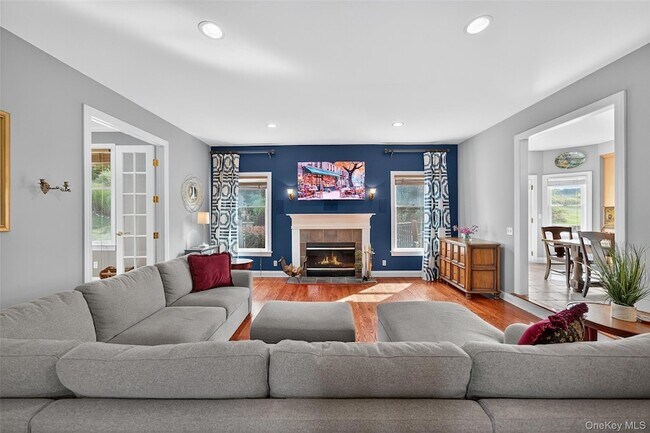 Building Photo - 11 Dorian Way