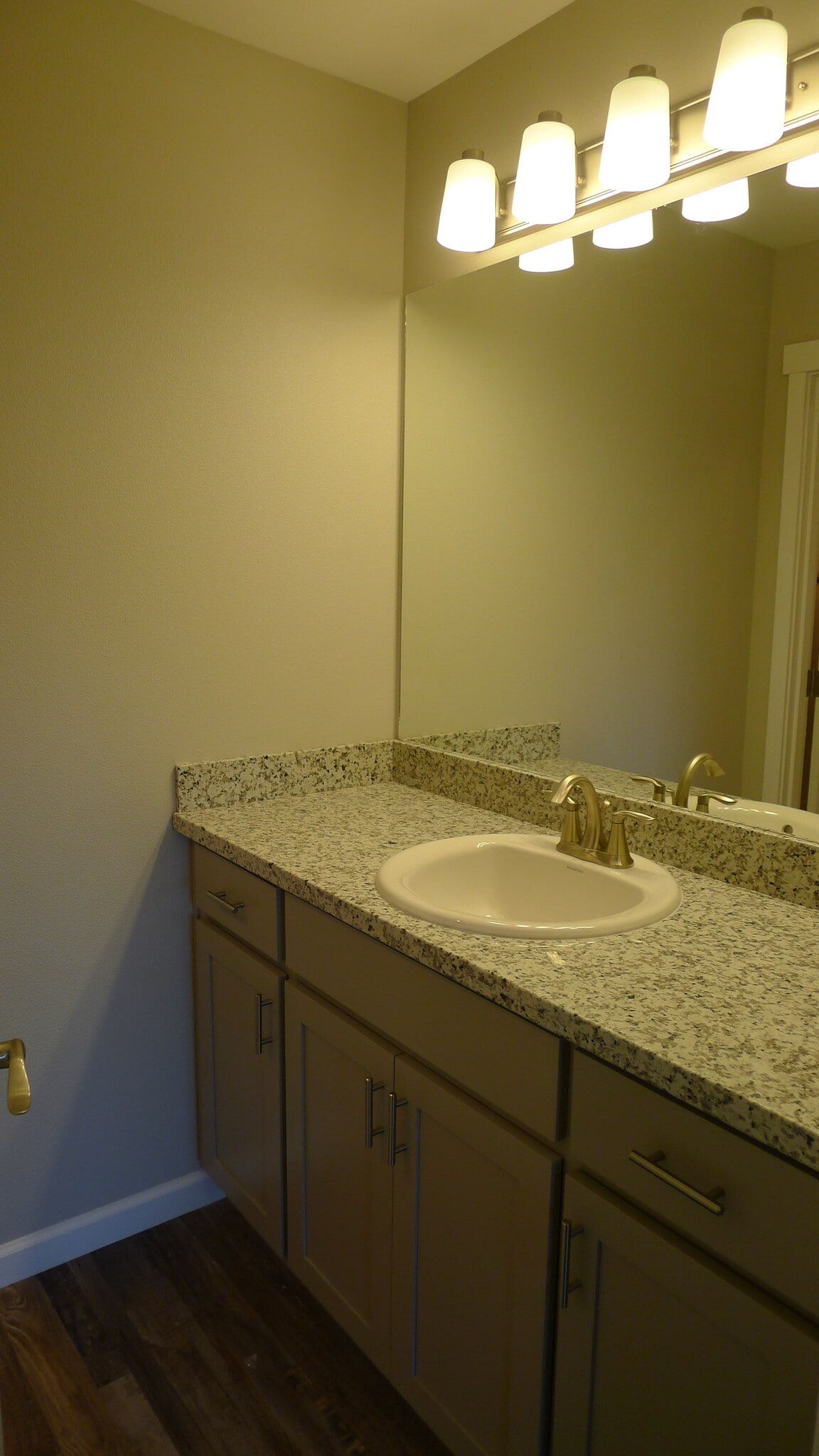 Master bath - 1138 R St
