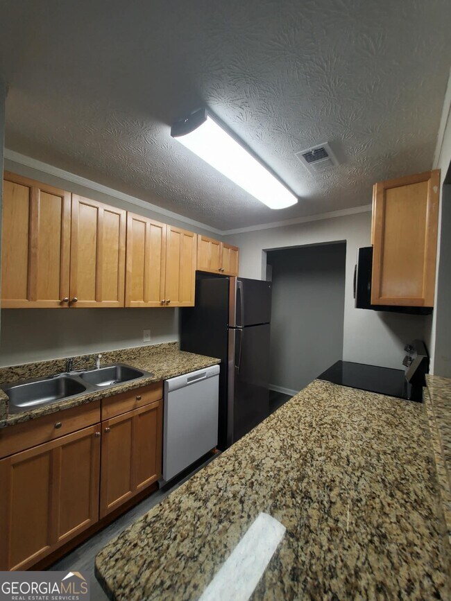 Building Photo - 2396 Lawrenceville Hwy