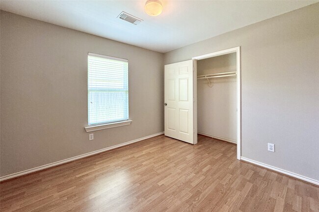 Building Photo - 3455 Angel Ln