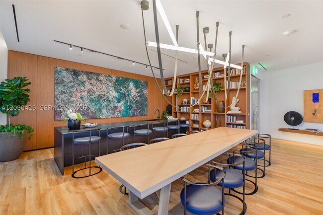 Building Photo - 1400 Biscayne Blvd