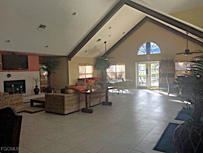 Building Photo - 12500 Equestrian Cir