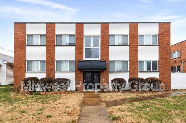 Building Photo - 2507 S Big Bend Blvd